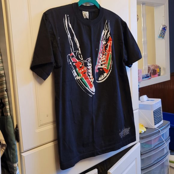 🌟2 for $20!🌟  Kenyan Converse Sneaker Graphic T Shirt - Picture 1 of 5